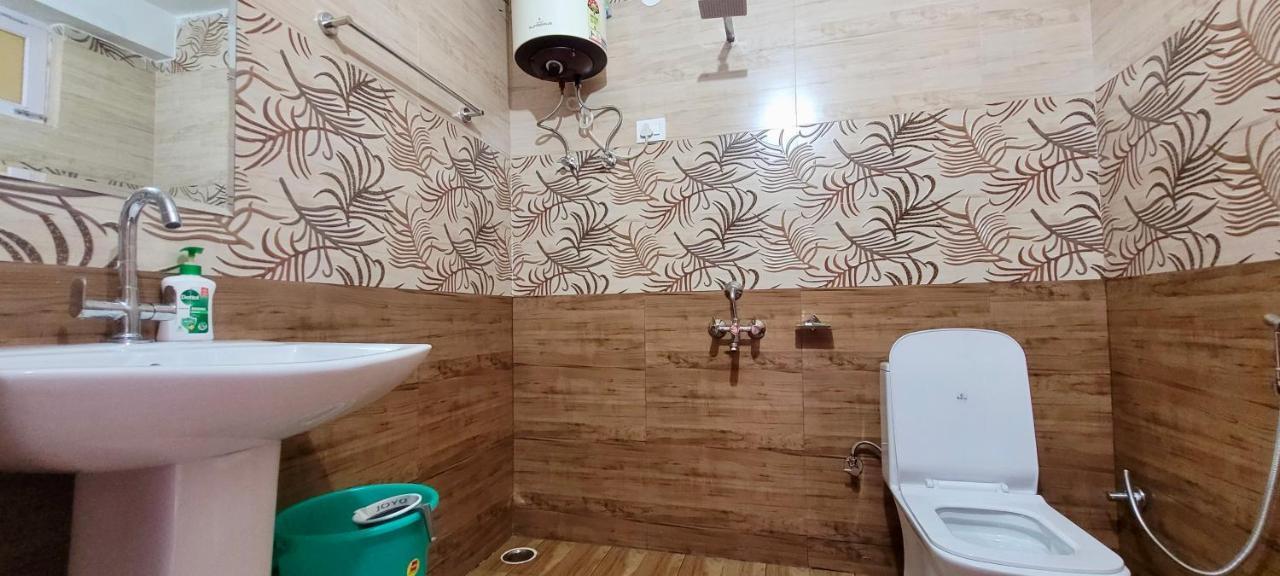 Rudra Homestays กัลป์ ภายนอก รูปภาพ