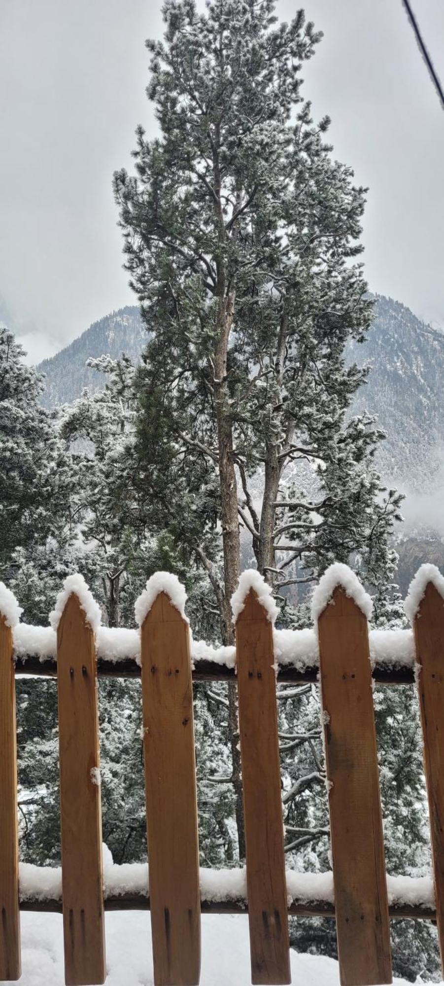 Rudra Homestays กัลป์ ภายนอก รูปภาพ